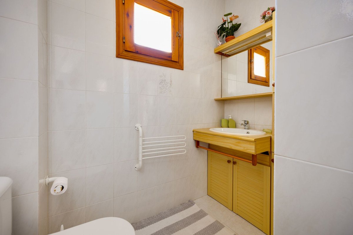 1 Bed Ground Floor Apartment in Orihuela Costa