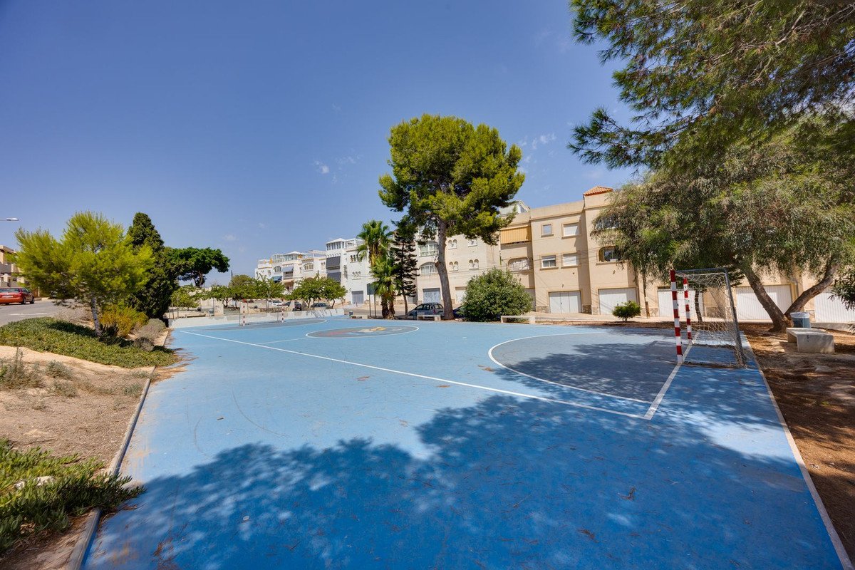 1 Bed Ground Floor Apartment in Orihuela Costa