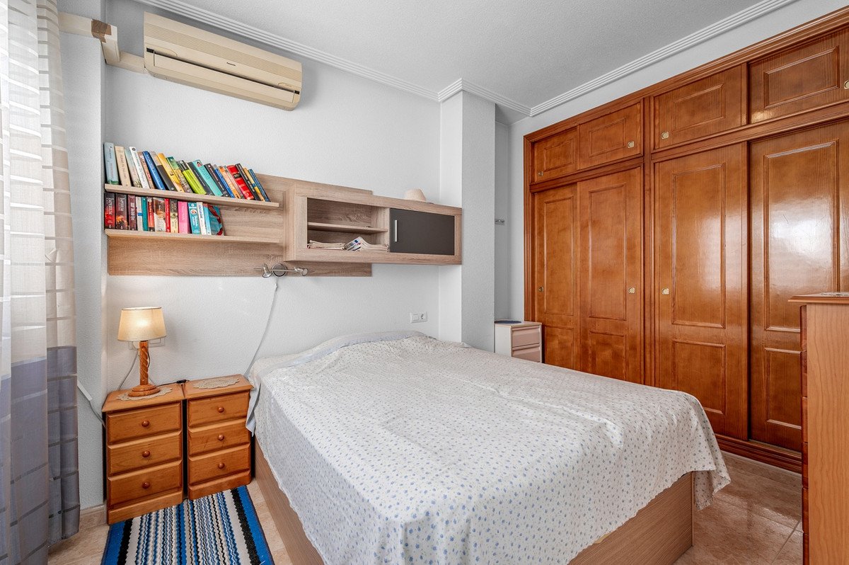 2 Bed Ground Floor Apartment in Torrevieja