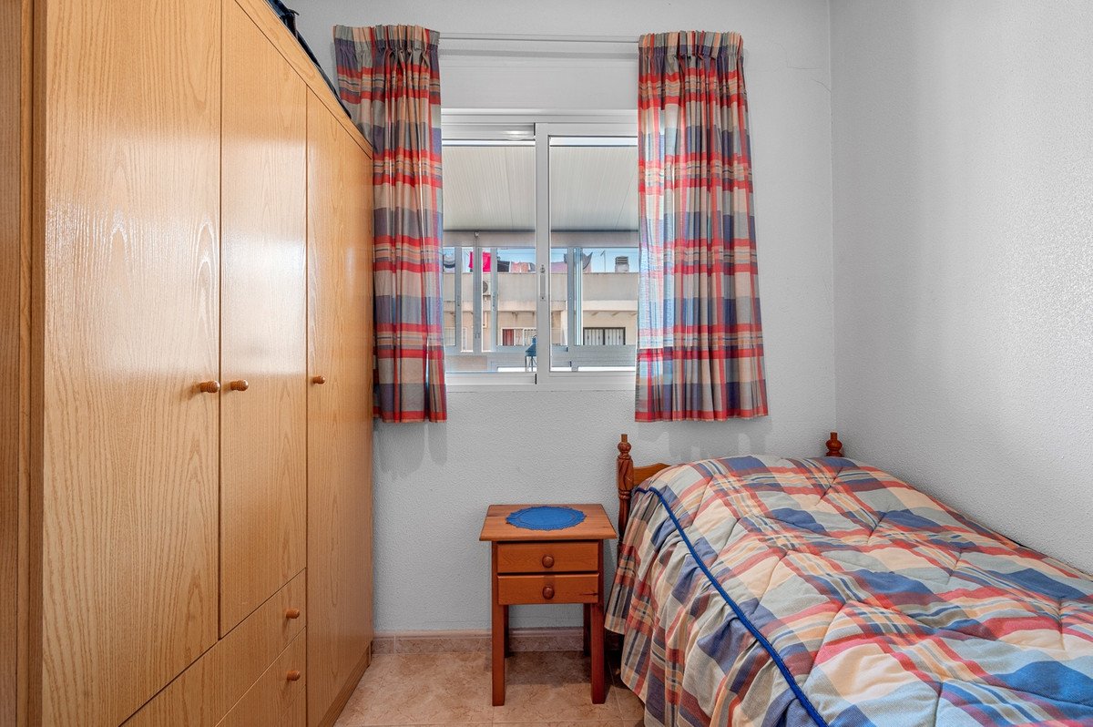 2 Bed Ground Floor Apartment in Torrevieja