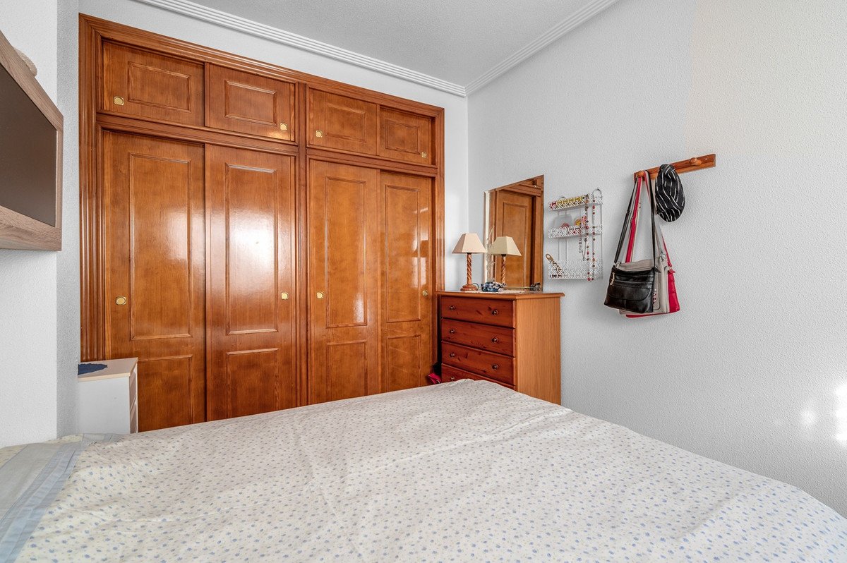 2 Bed Ground Floor Apartment in Torrevieja