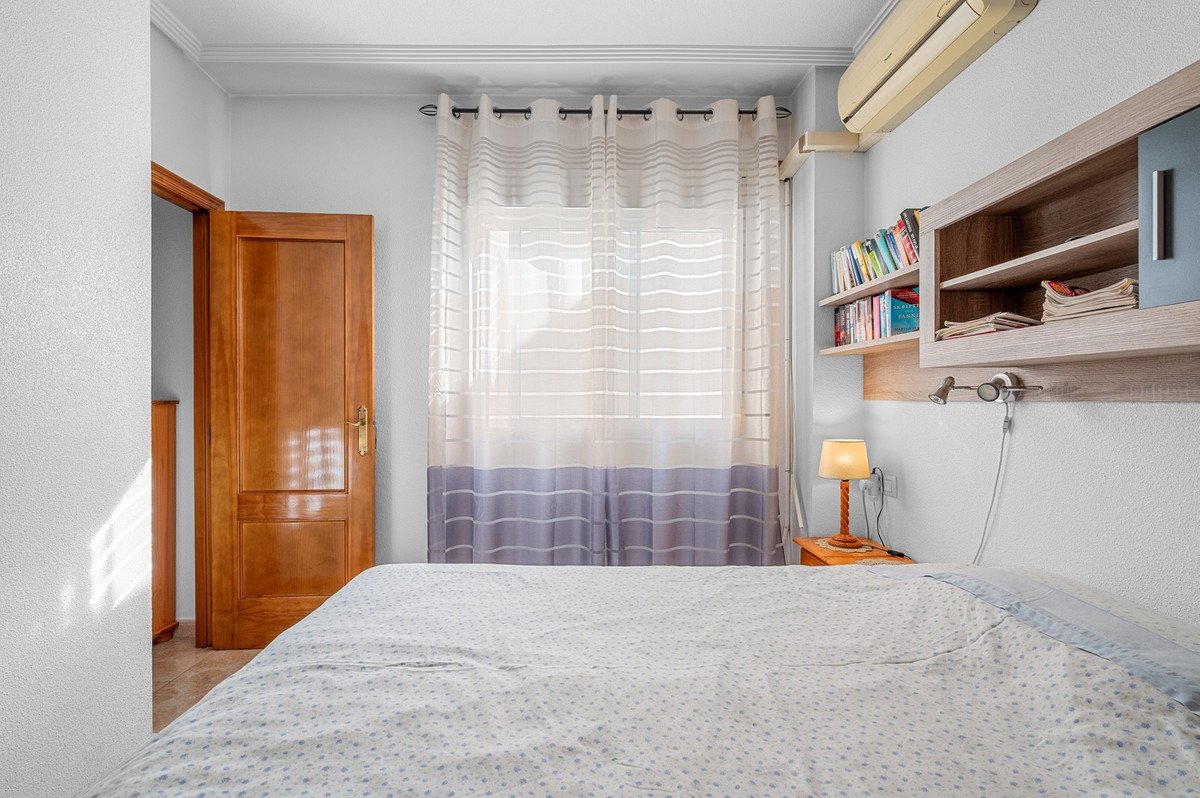 2 Bed Ground Floor Apartment in Torrevieja