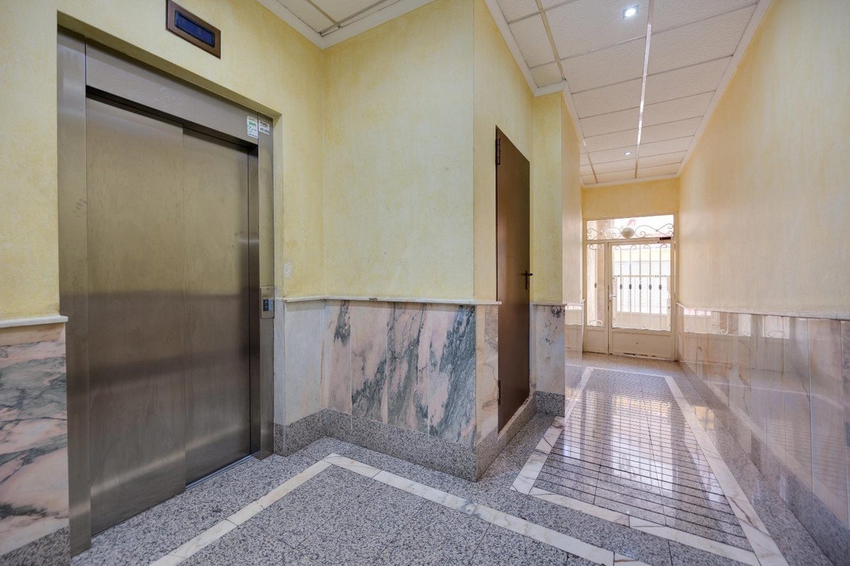 3 Bed Middle Floor Apartment in Torrevieja