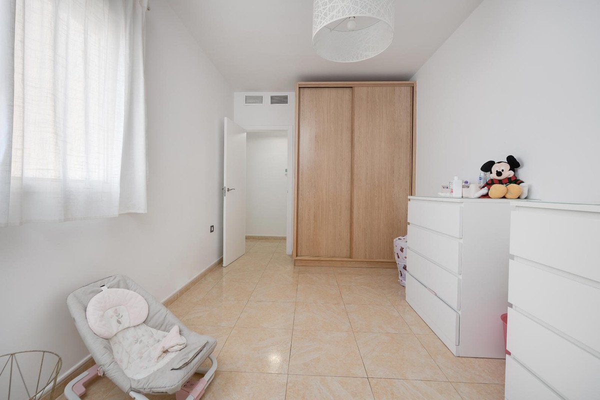 3 Bed Middle Floor Apartment in Torrevieja