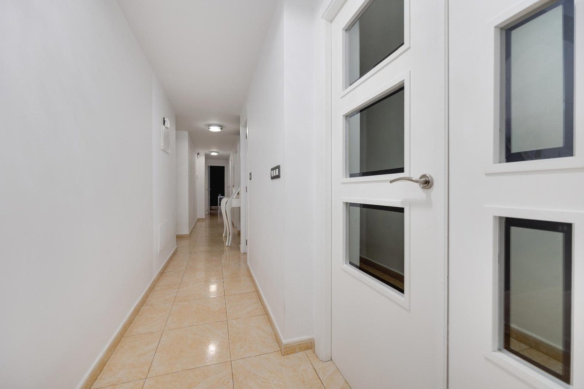 3 Bed Middle Floor Apartment in Torrevieja