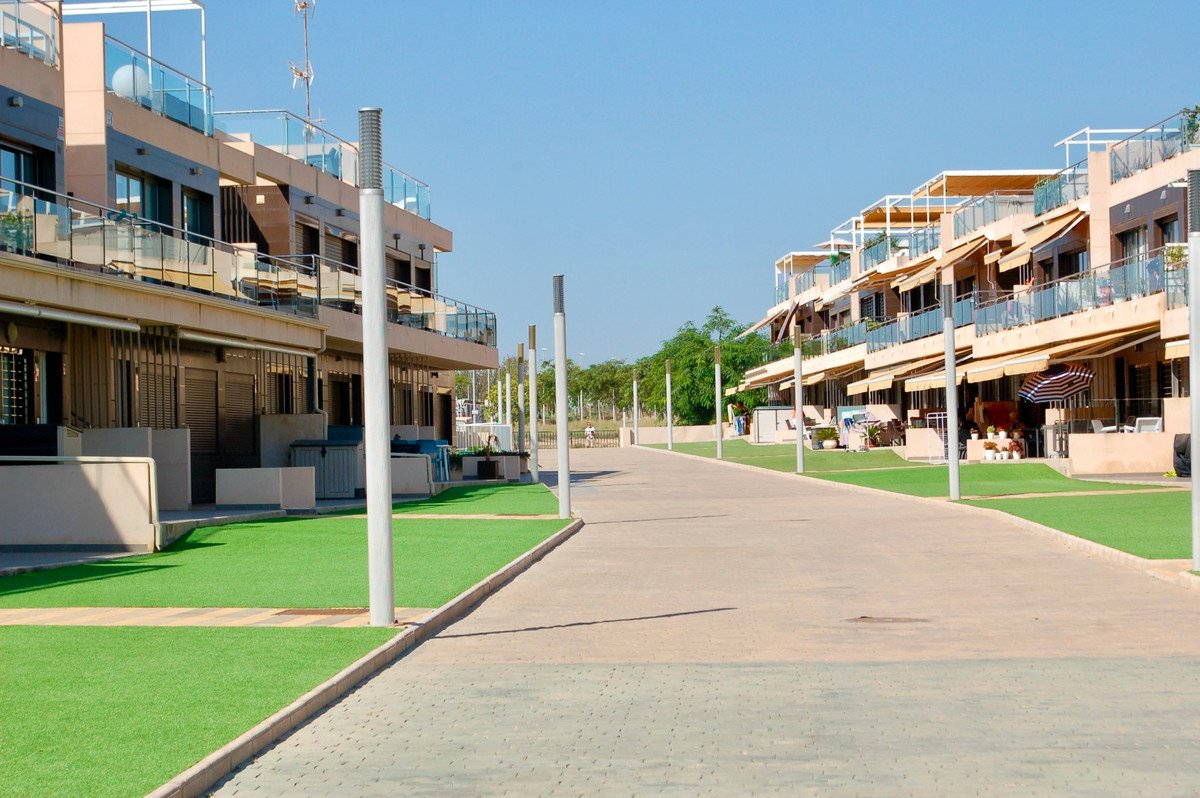 2 Bed Bungalow in Mil Palmeras