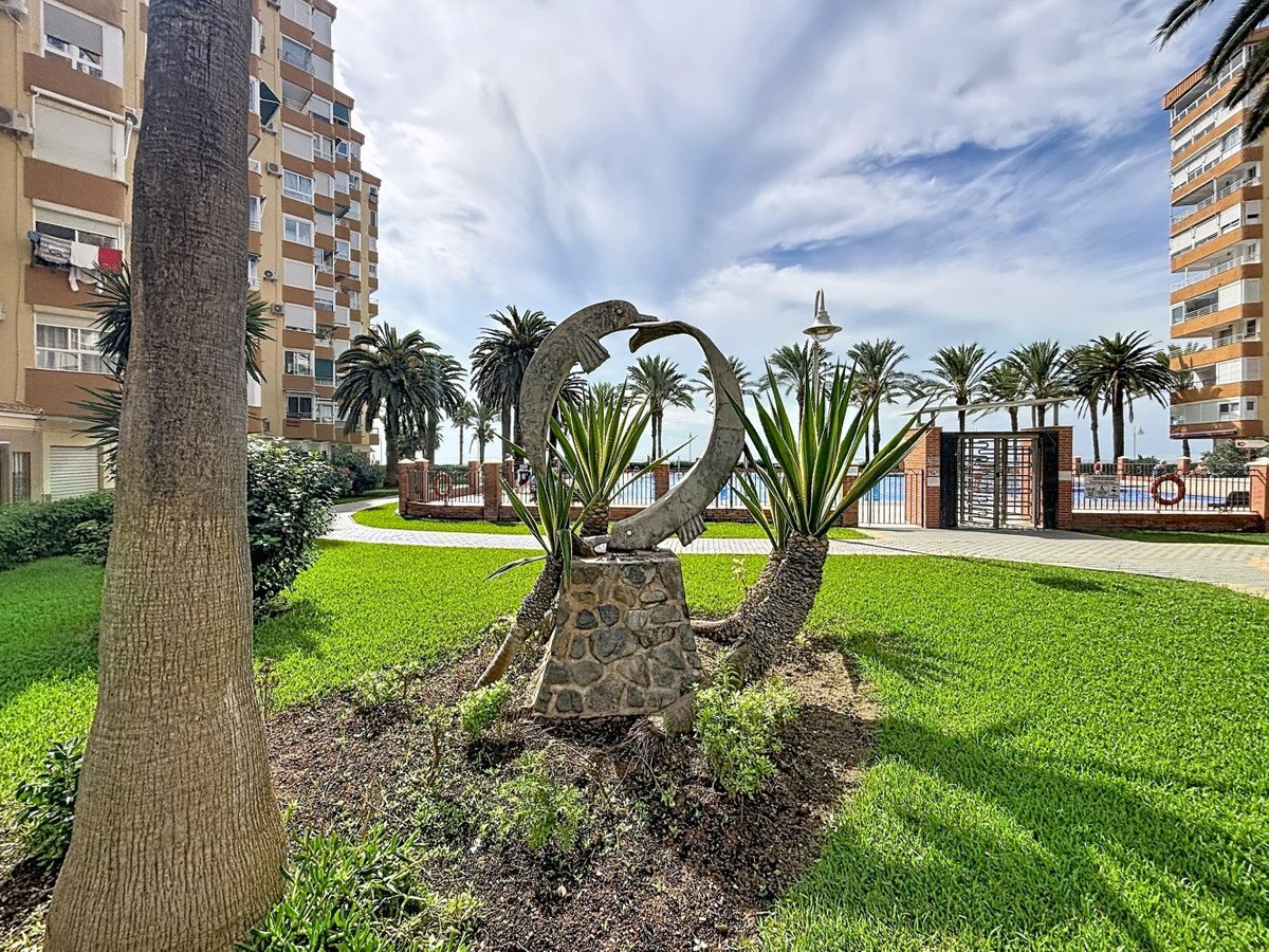 2 Bed Middle Floor Apartment in Algarrobo Costa