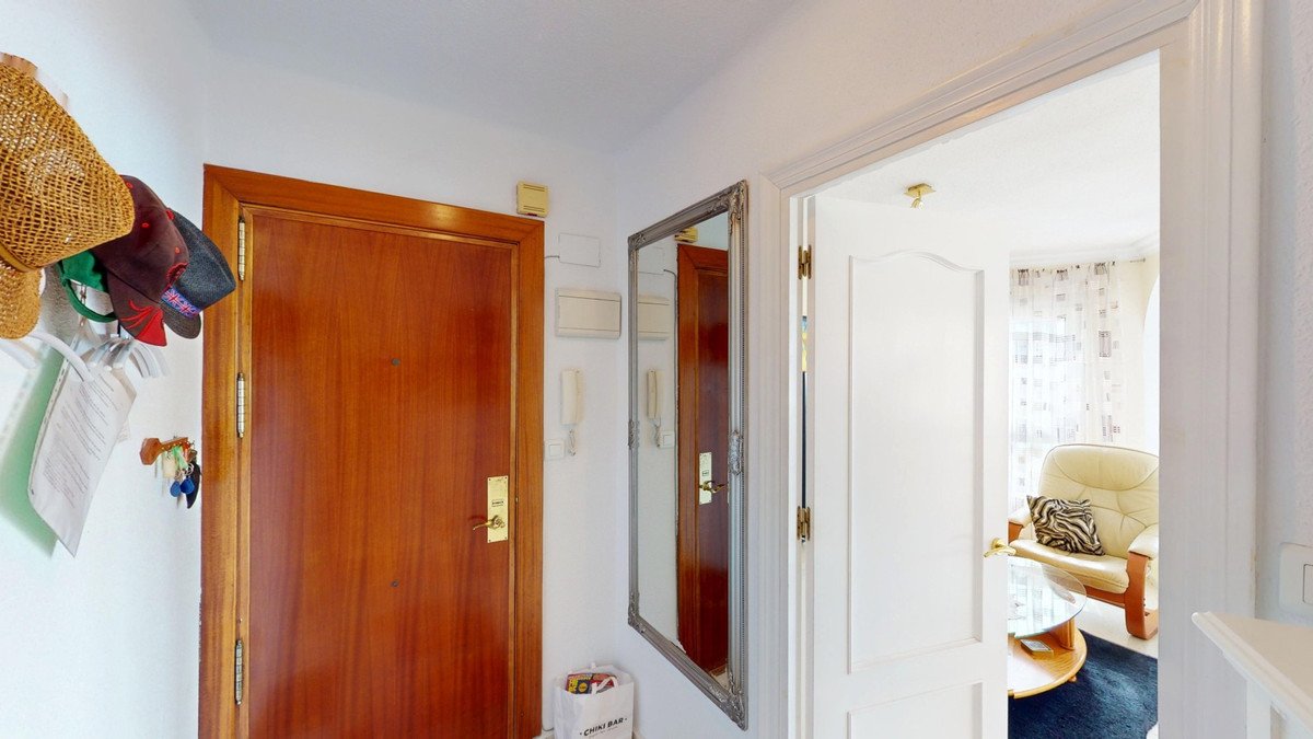 2 Bed Middle Floor Apartment in Algarrobo Costa