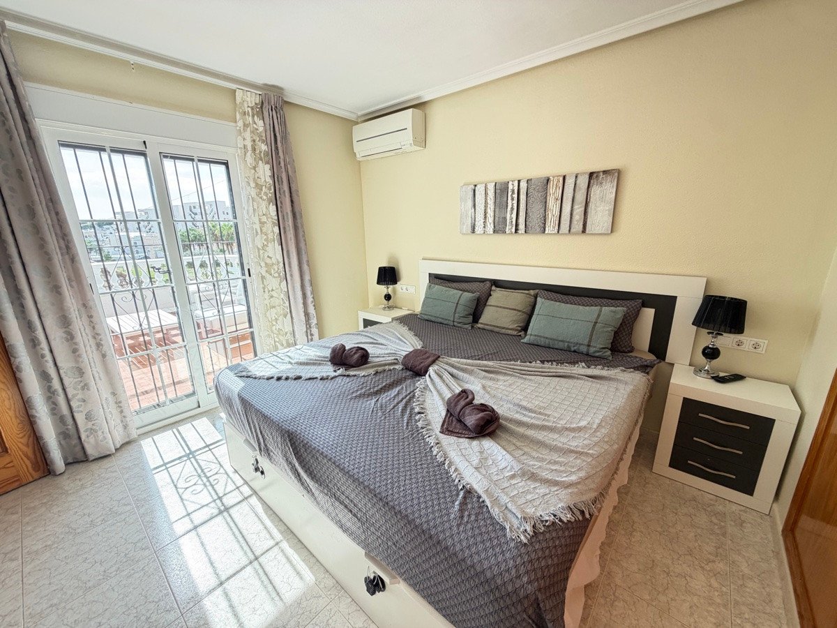 3 Bed Detached Villa in Villamartin
