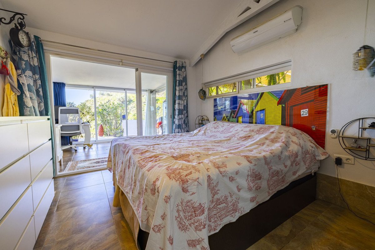 3 Bed Detached Villa in Arenas