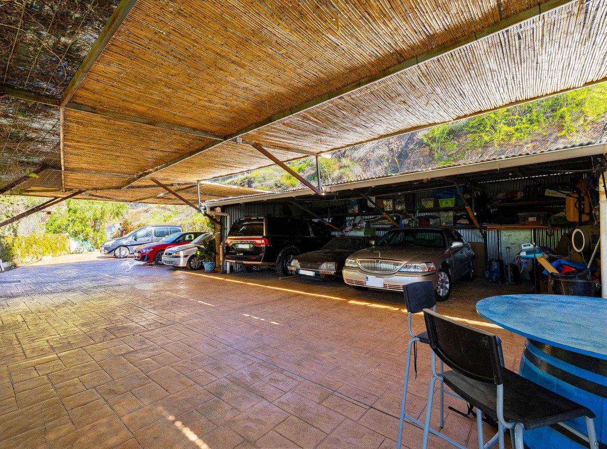 3 Bed Detached Villa in Arenas