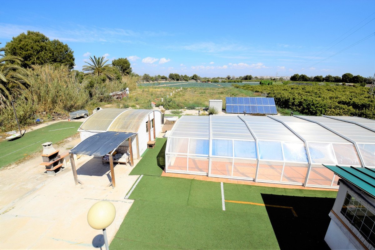 5 Bed Detached Villa in Rojales