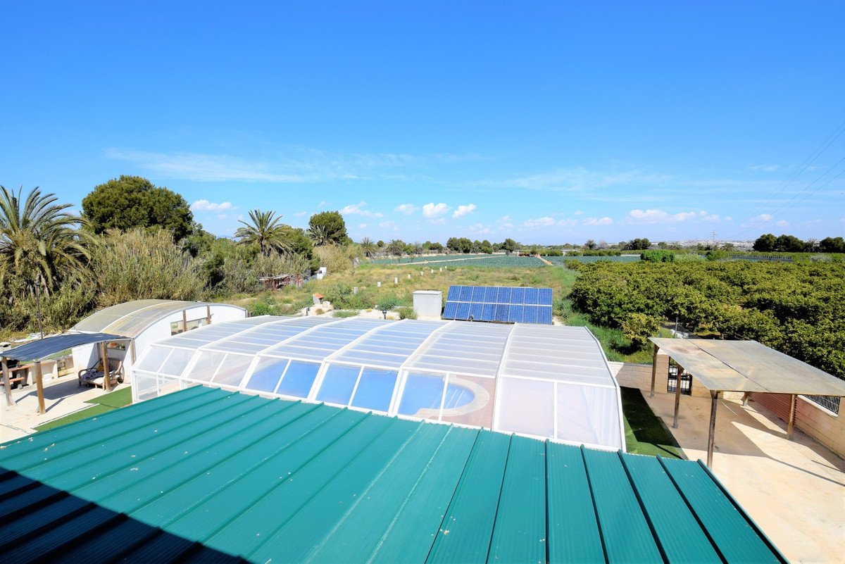 5 Bed Detached Villa in Rojales