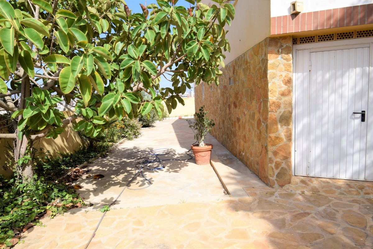 2 Bed Detached Villa in Aguas Nuevas