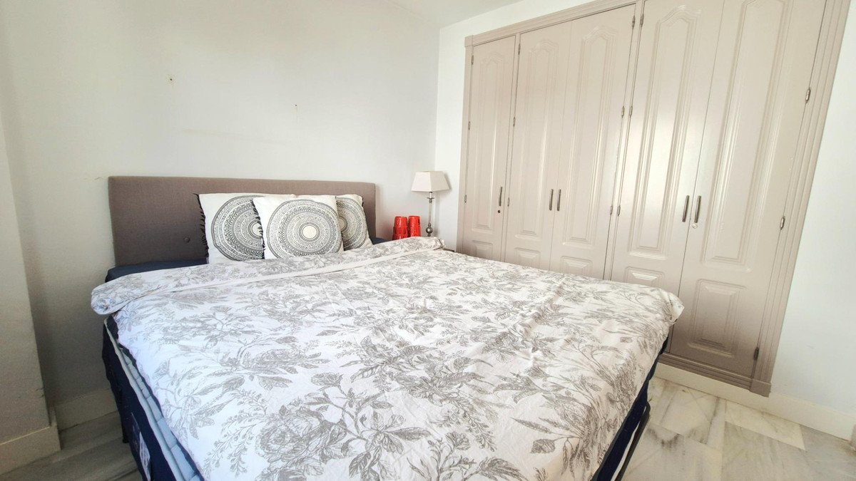3 Bed Middle Floor Apartment in Marbella