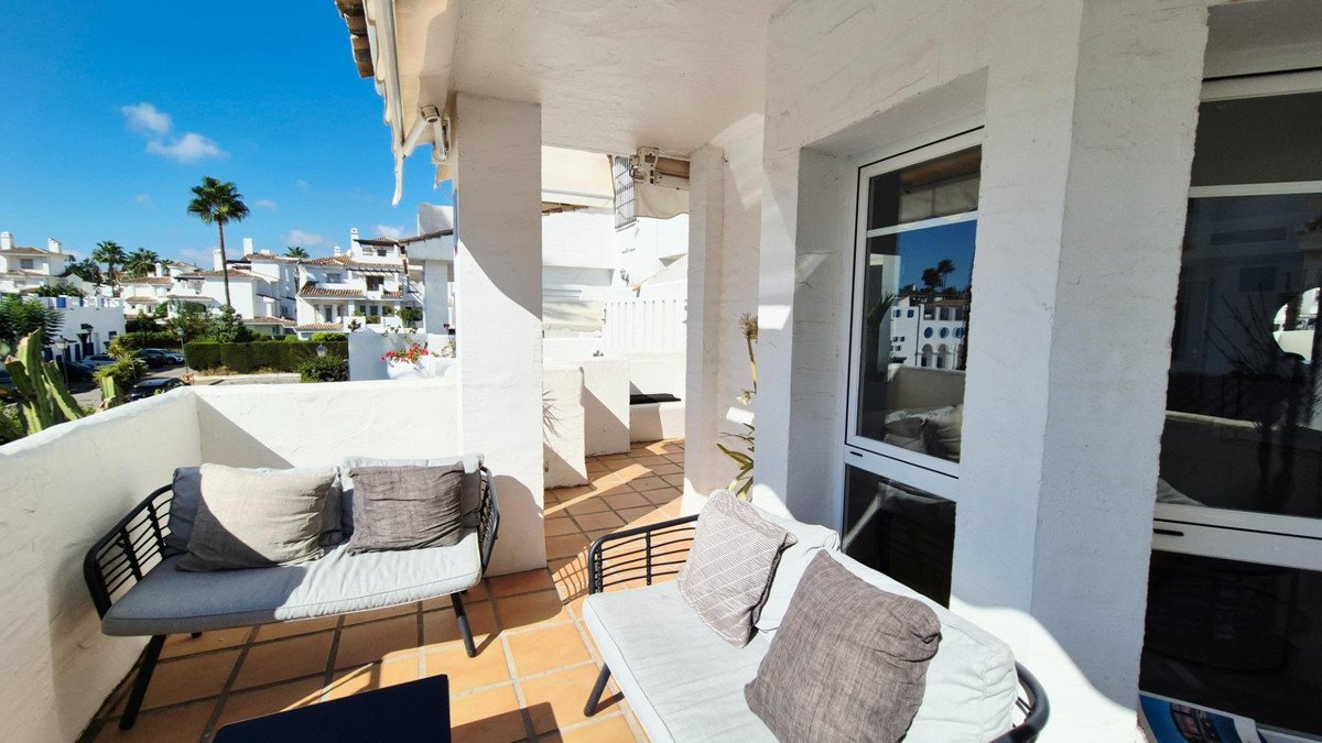 3 Bed Middle Floor Apartment in Marbella