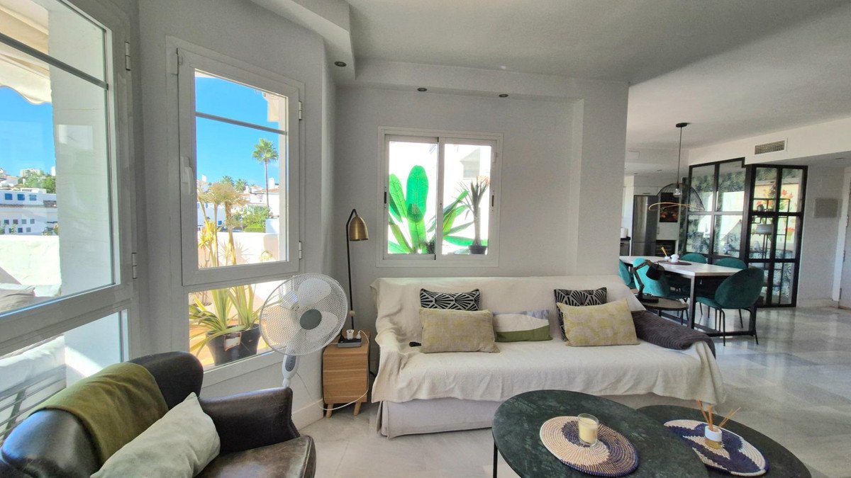 3 Bed Middle Floor Apartment in Marbella