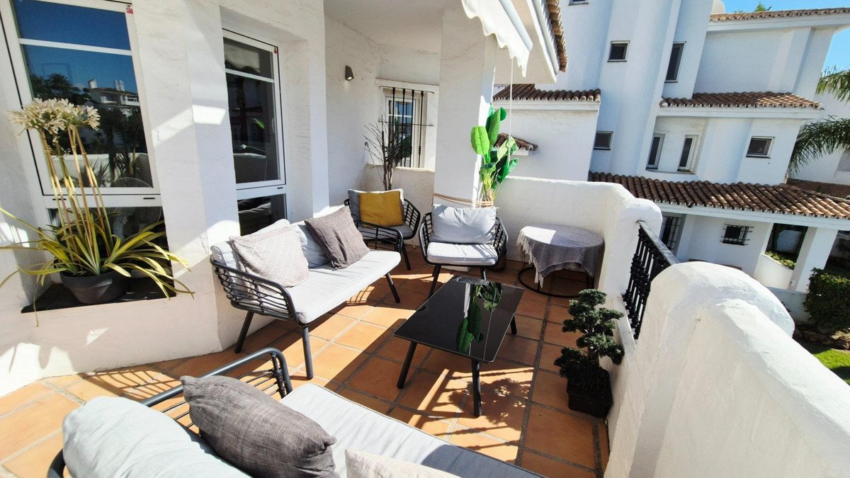 3 Bed Middle Floor Apartment in Marbella