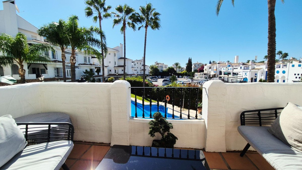3 Bed Middle Floor Apartment in Marbella