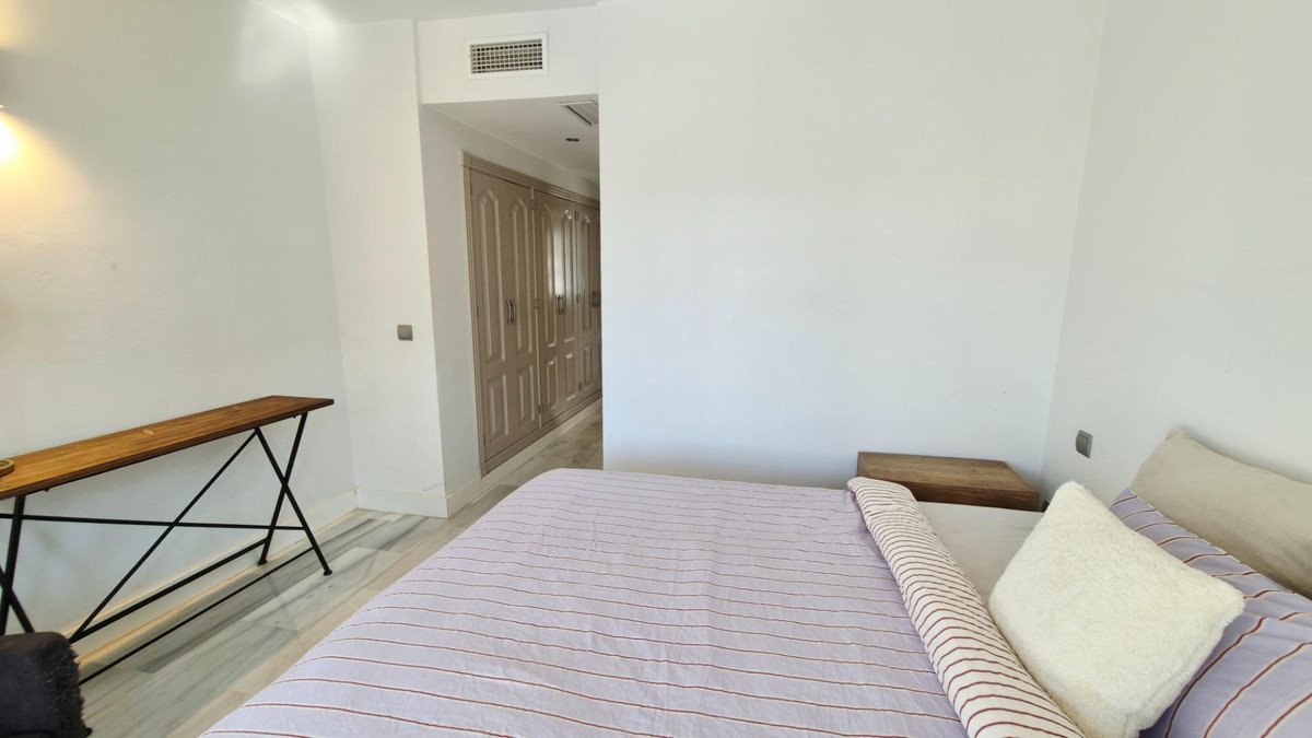 3 Bed Middle Floor Apartment in Marbella
