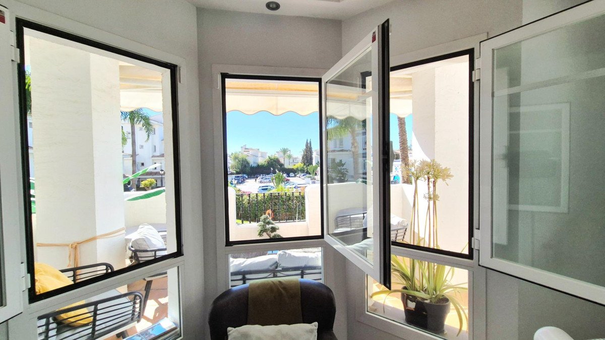 3 Bed Middle Floor Apartment in Marbella
