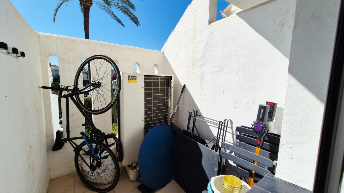 3 Bed Middle Floor Apartment in Marbella