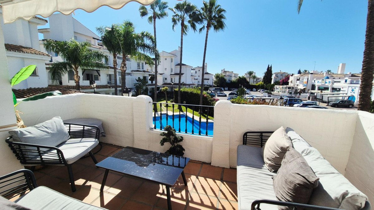 3 Bed Middle Floor Apartment in Marbella