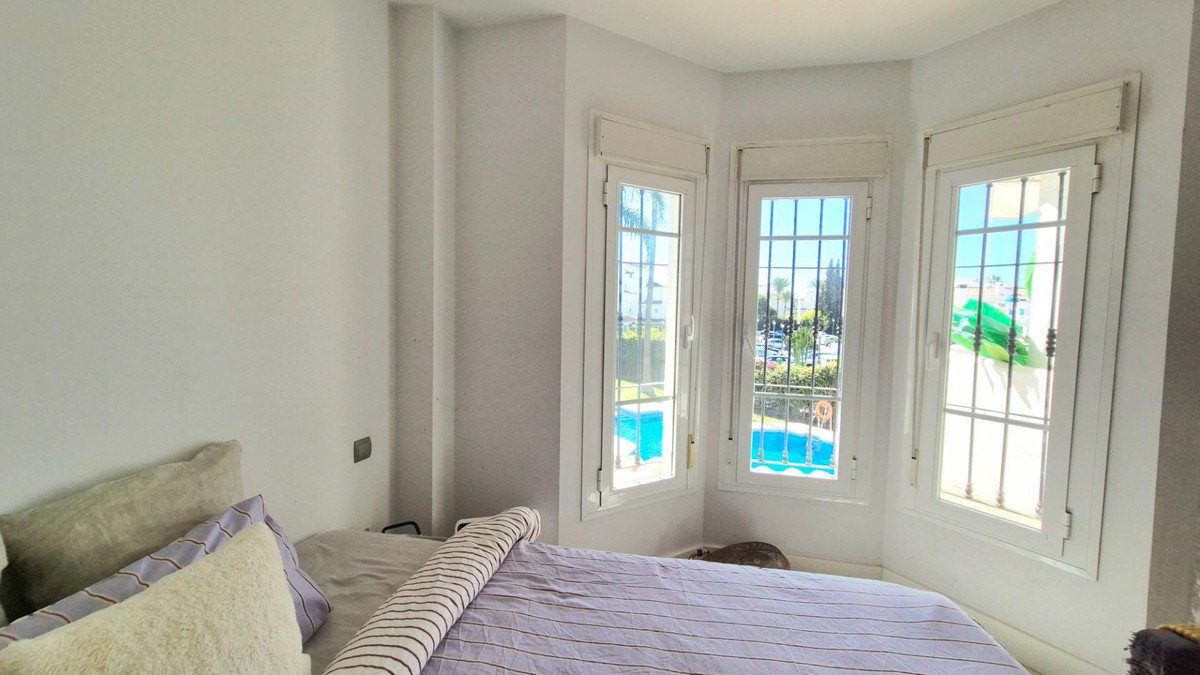 3 Bed Middle Floor Apartment in Marbella