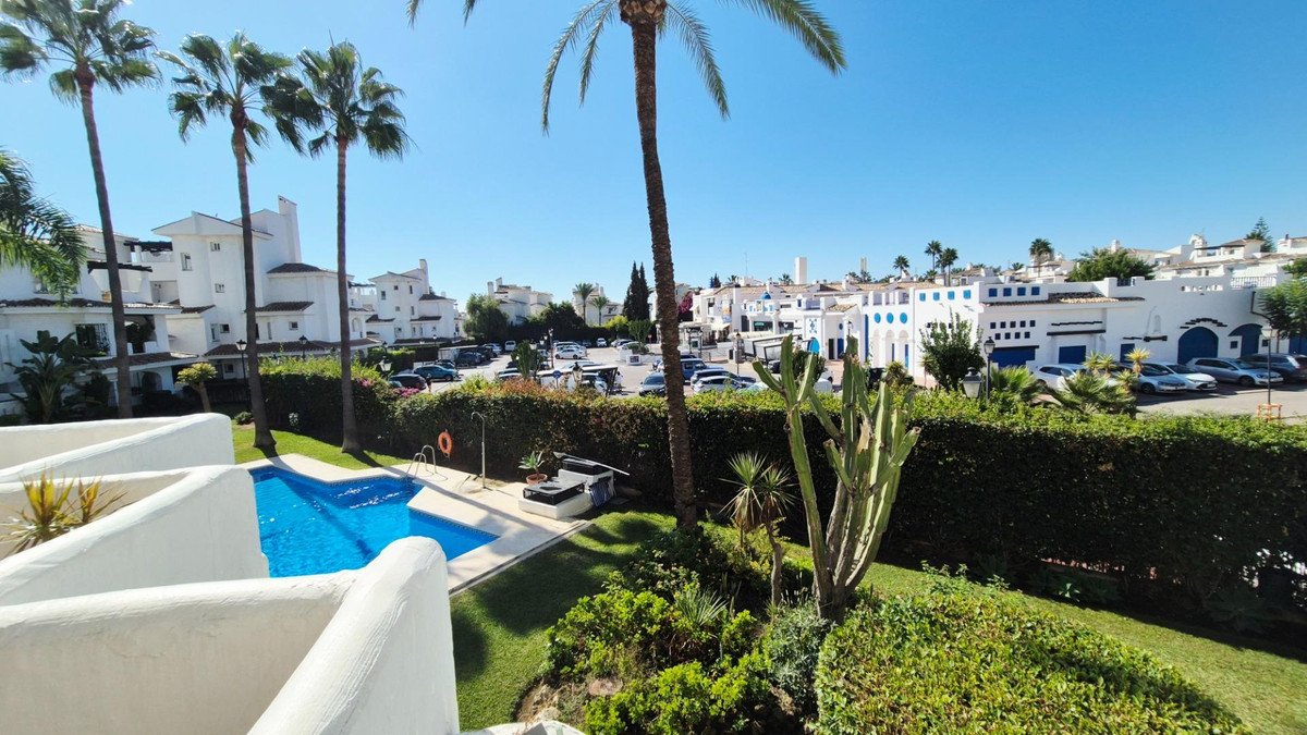 3 Bed Middle Floor Apartment in Marbella