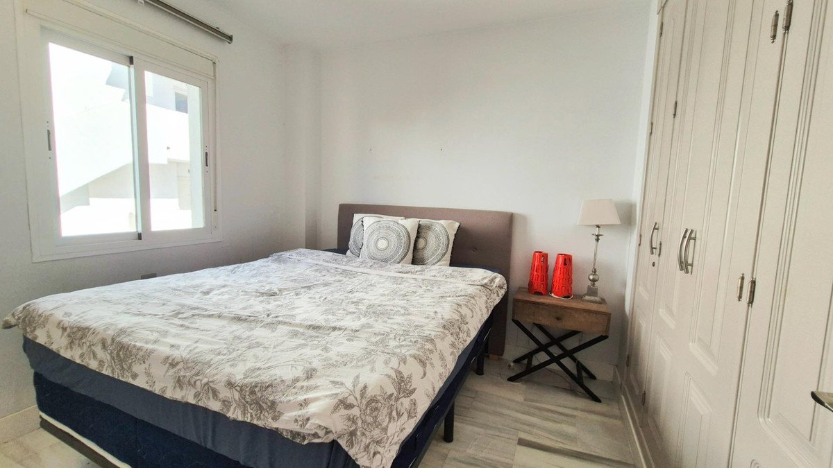 3 Bed Middle Floor Apartment in Marbella