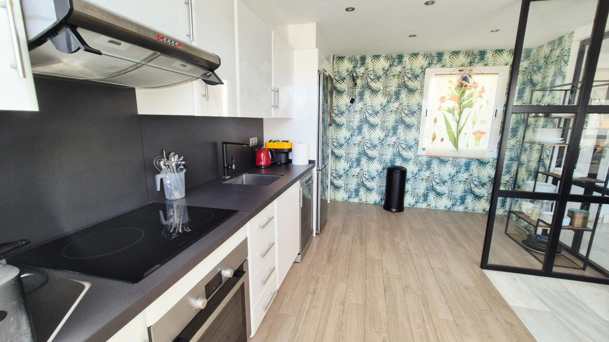 3 Bed Middle Floor Apartment in Marbella