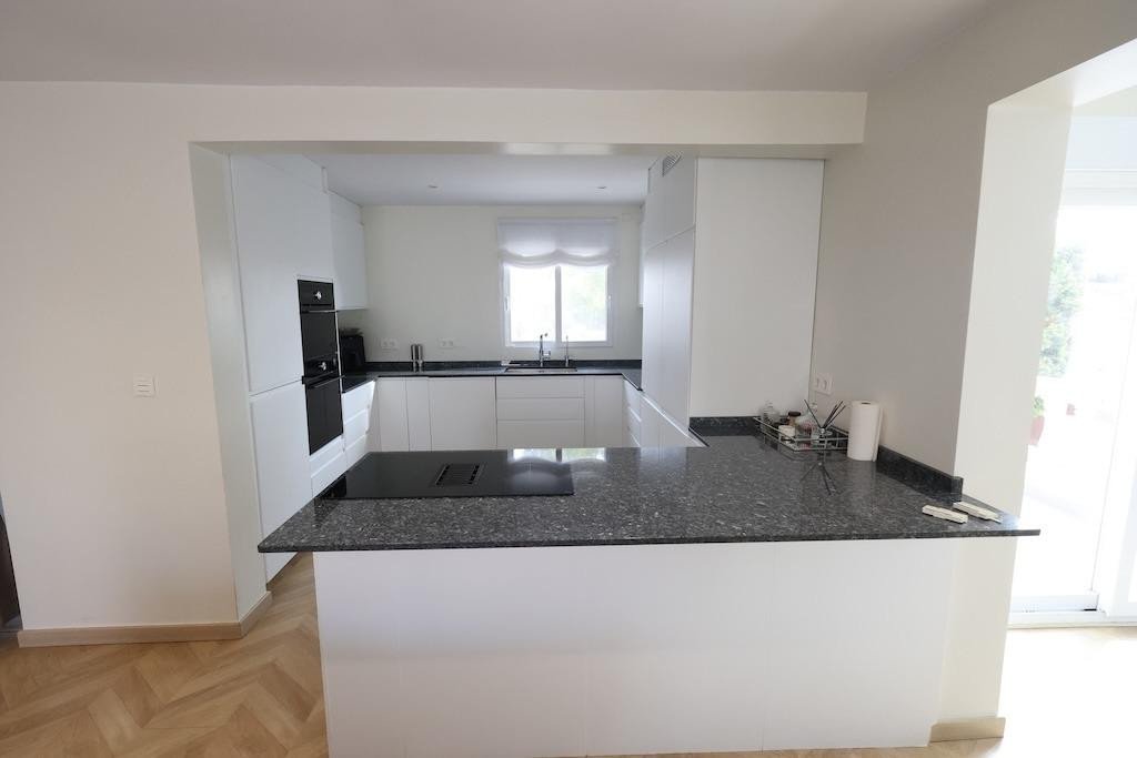 5 Bed Detached Villa in Torrevieja