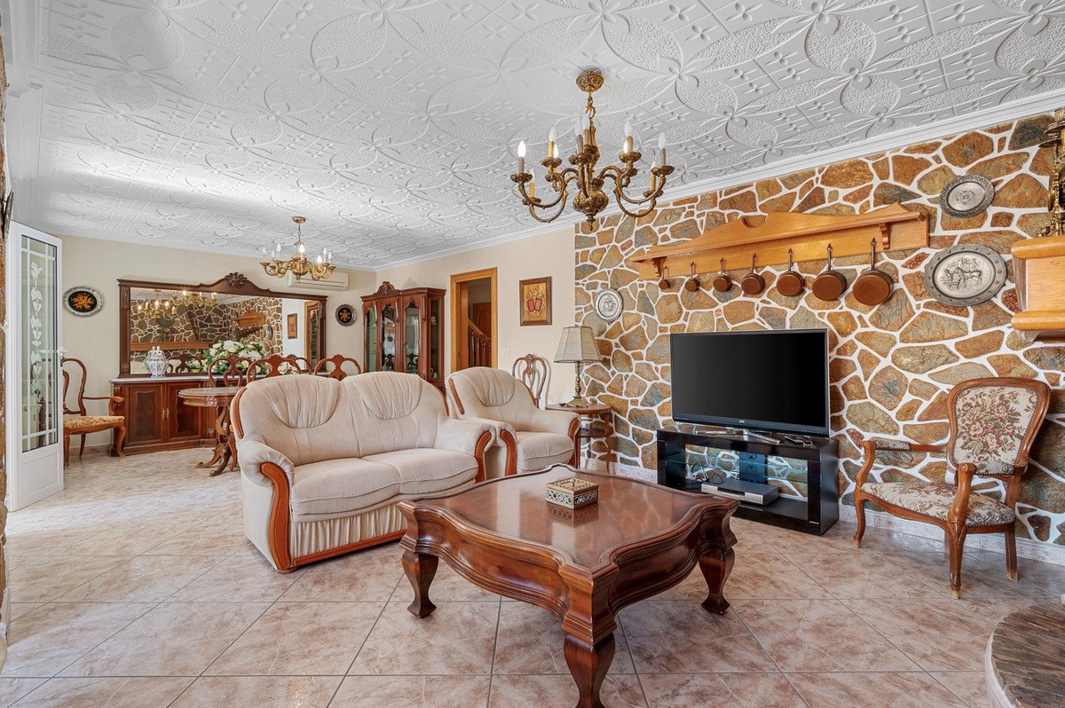 7 Bed Townhouse in Ciudad Quesada