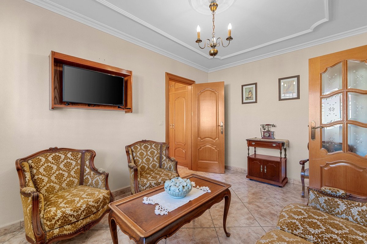 7 Bed Townhouse in Ciudad Quesada