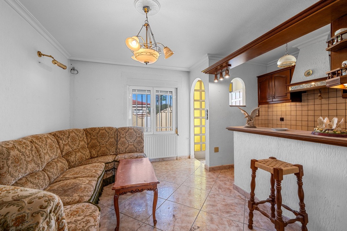 7 Bed Townhouse in Ciudad Quesada