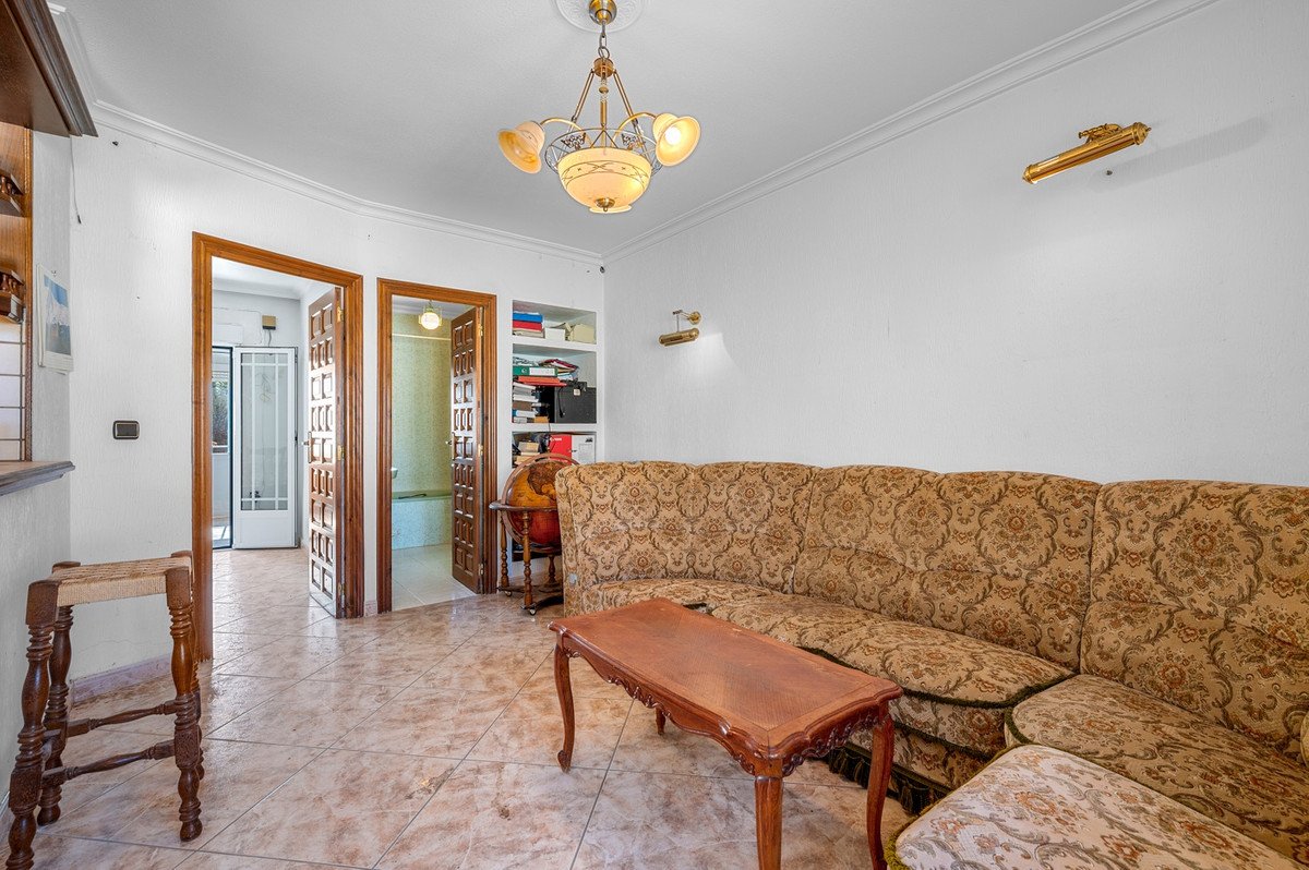 7 Bed Townhouse in Ciudad Quesada
