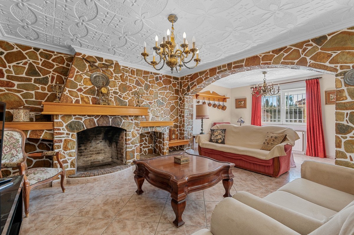 7 Bed Townhouse in Ciudad Quesada