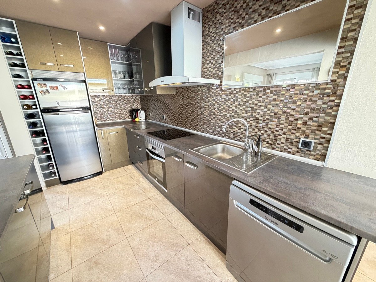 4 Bed Detached Villa in Cabo Roig