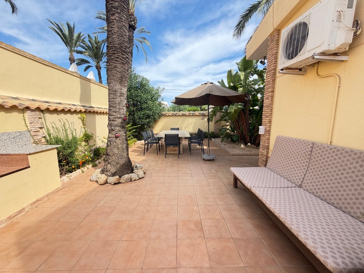 4 Bed Detached Villa in Cabo Roig
