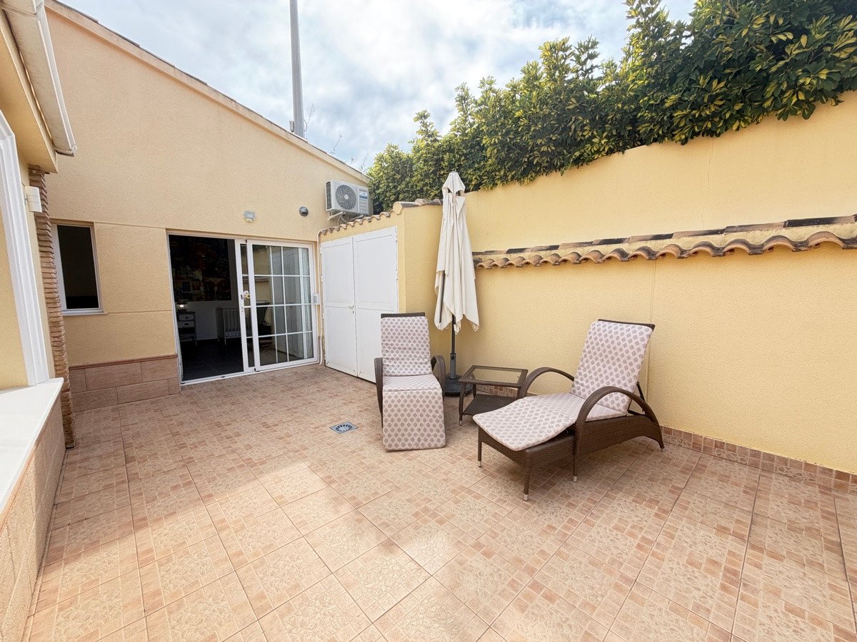 4 Bed Detached Villa in Cabo Roig
