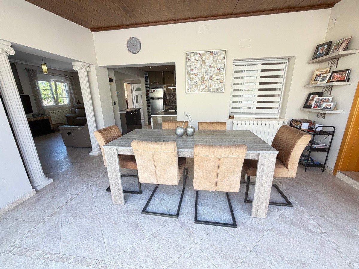 4 Bed Detached Villa in Cabo Roig