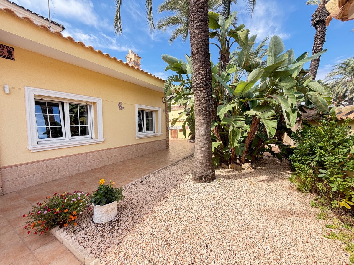4 Bed Detached Villa in Cabo Roig