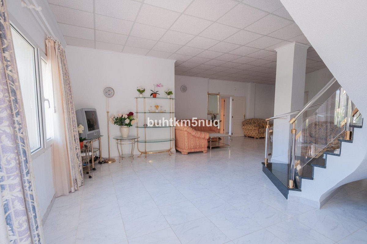 4 Bed Detached Villa in Calpe