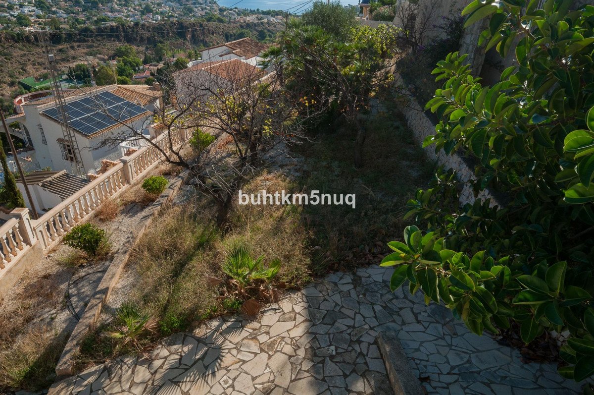4 Bed Detached Villa in Calpe