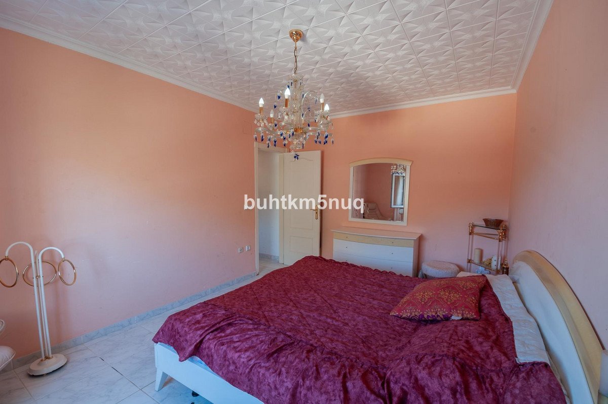 4 Bed Detached Villa in Calpe