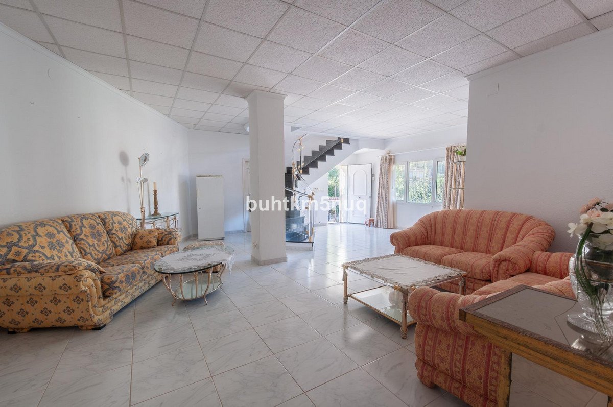 4 Bed Detached Villa in Calpe
