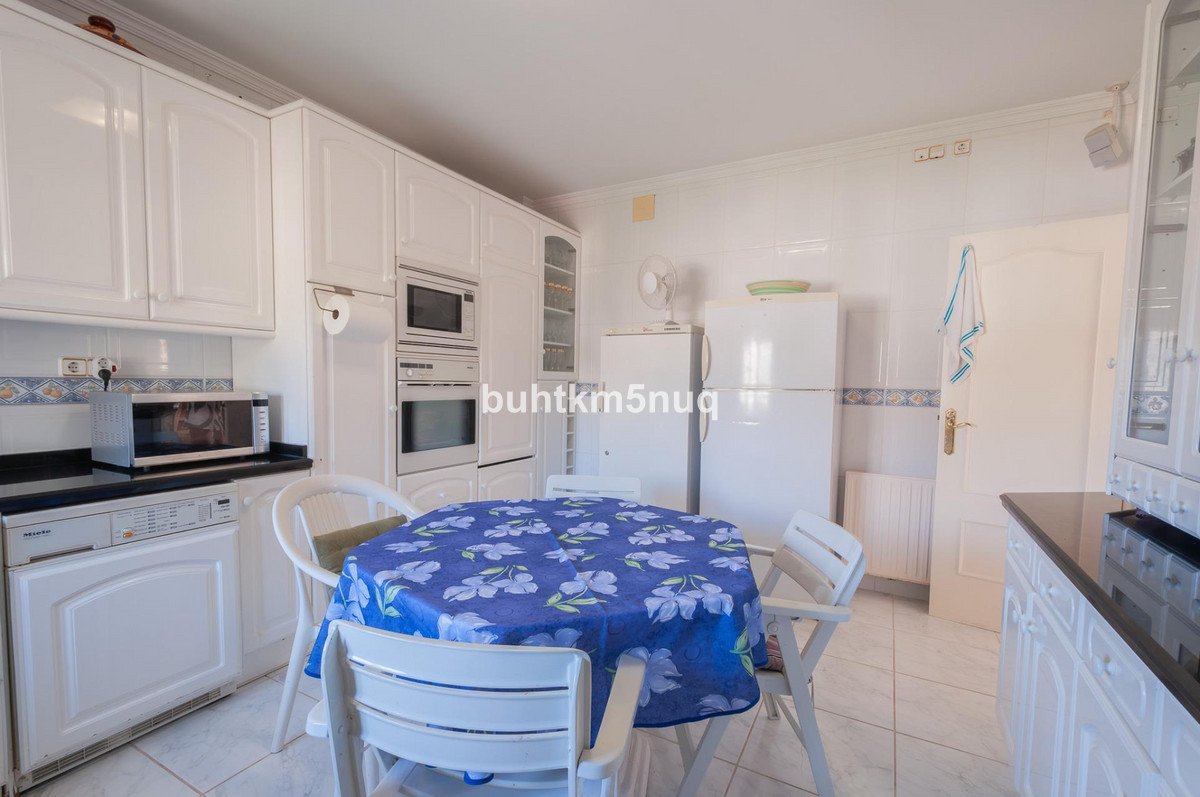 4 Bed Detached Villa in Calpe