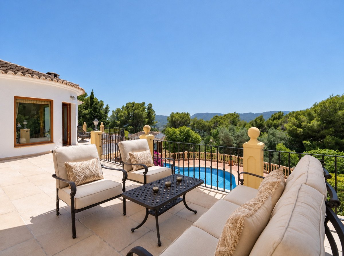 5 Bed Detached Villa in Javea