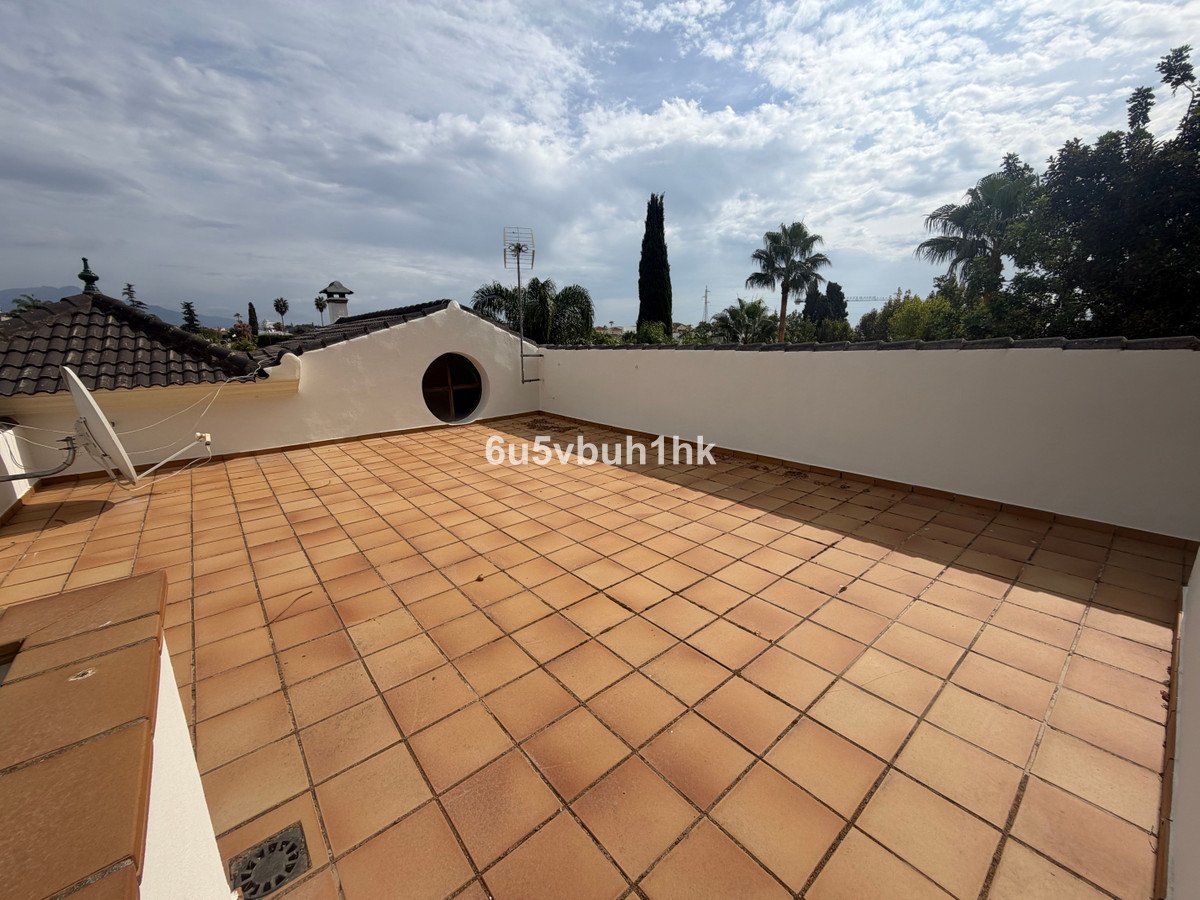 7 Bed Detached Villa in Estepona