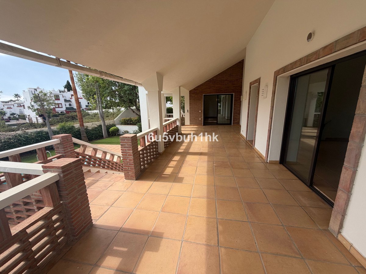 7 Bed Detached Villa in Estepona